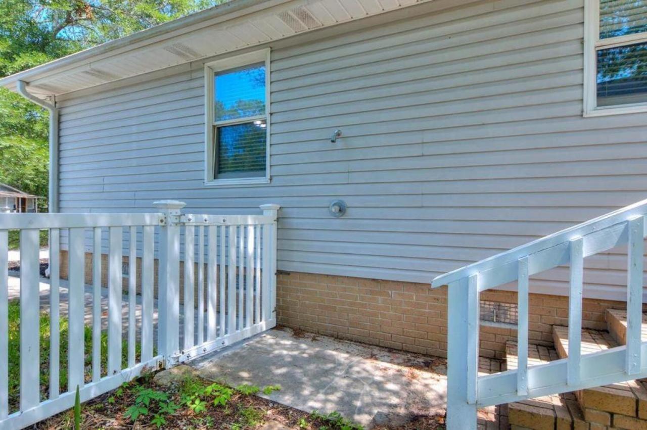 Livin' The Dream Villa Oak Island Exterior photo