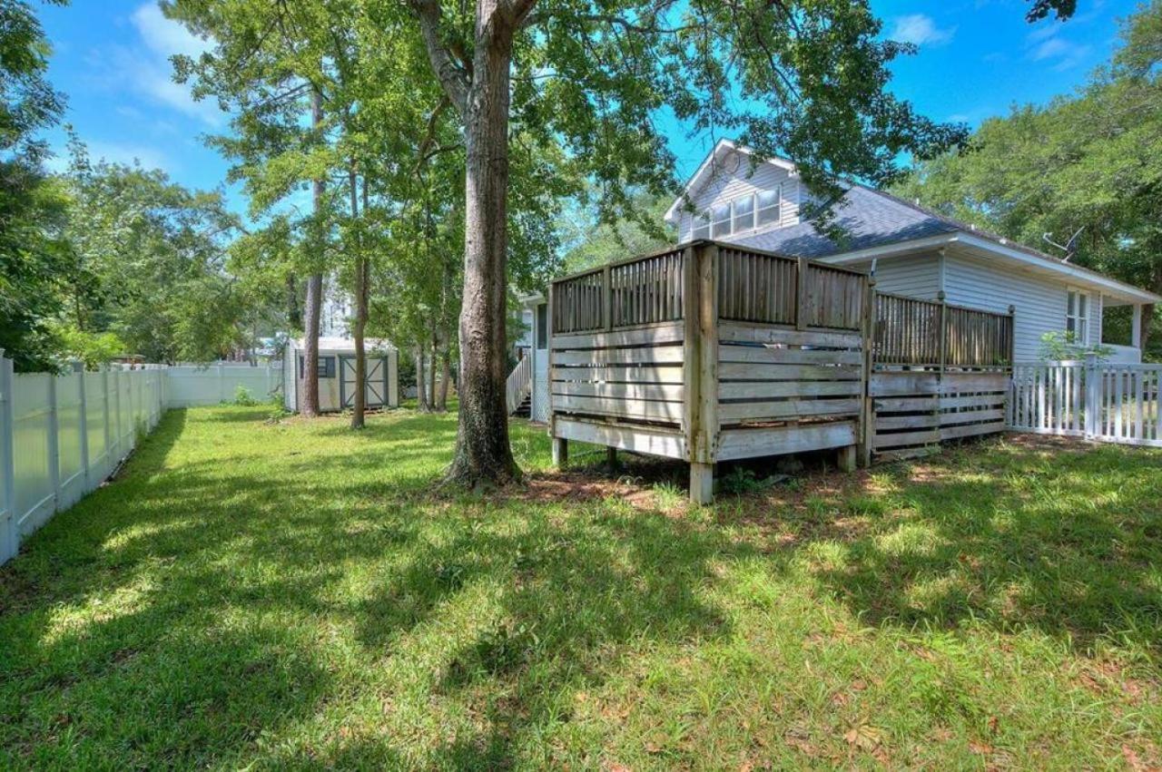 Livin' The Dream Villa Oak Island Exterior photo